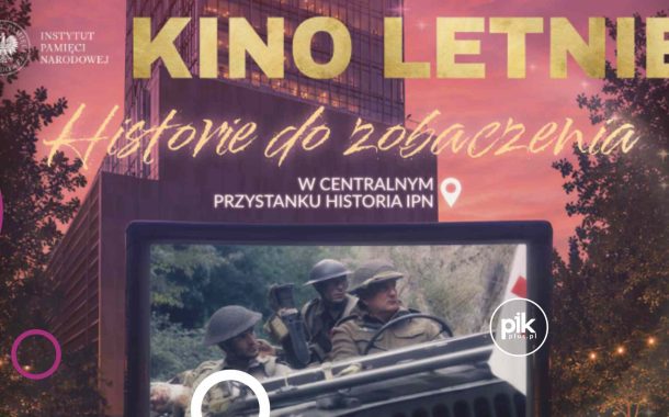 Kino plenerowe w w Centralnym Przystanku Historia IPN.